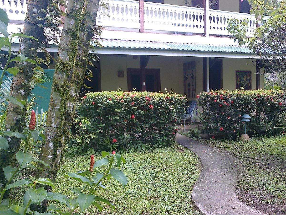 Playa Negra Guesthouse Cahuita Exterior foto